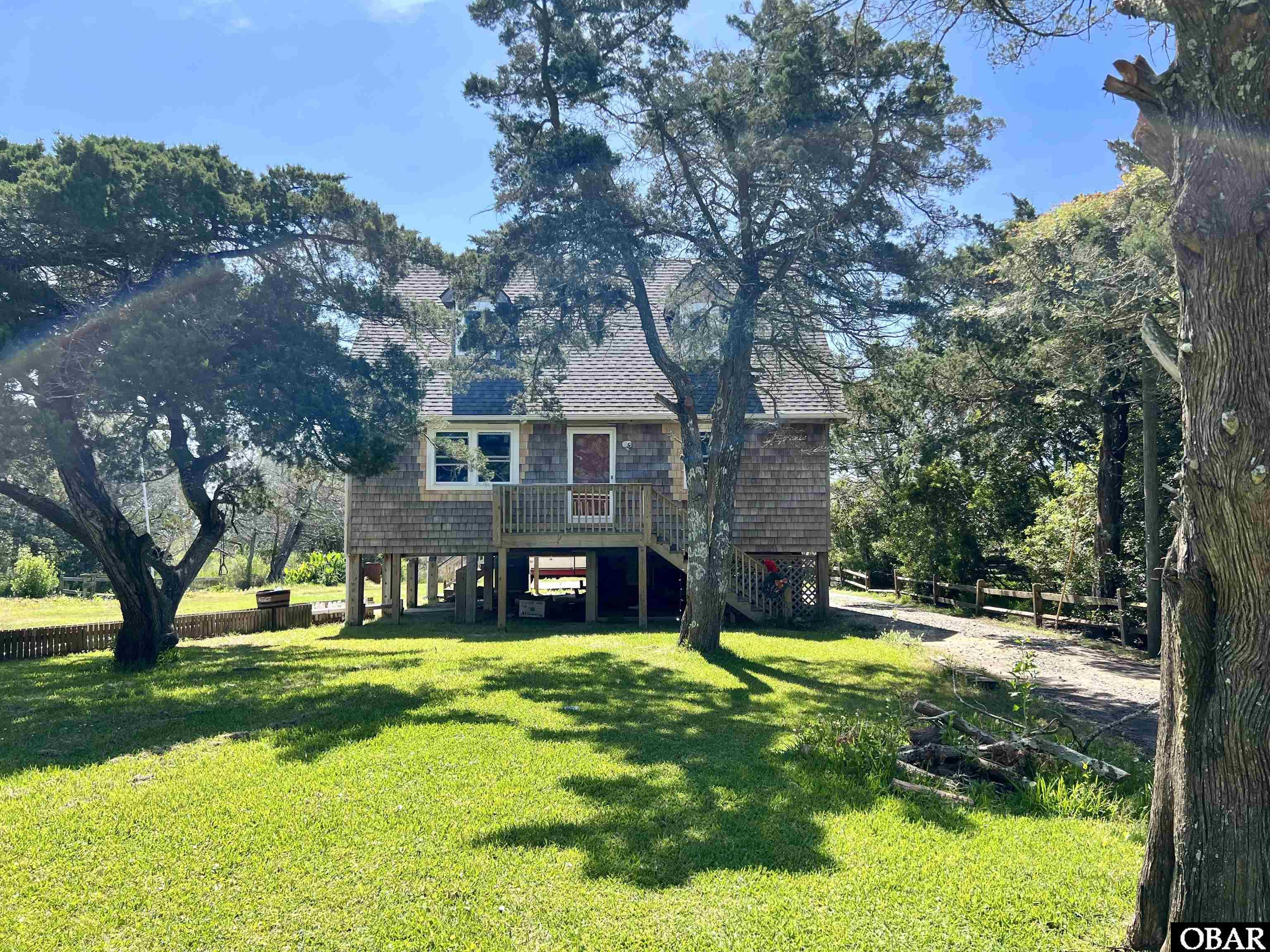 108 Loop Road, Ocracoke, NC 27960, 2 Bedrooms Bedrooms, ,2 BathroomsBathrooms,Residential,For Sale,Loop Road,129387