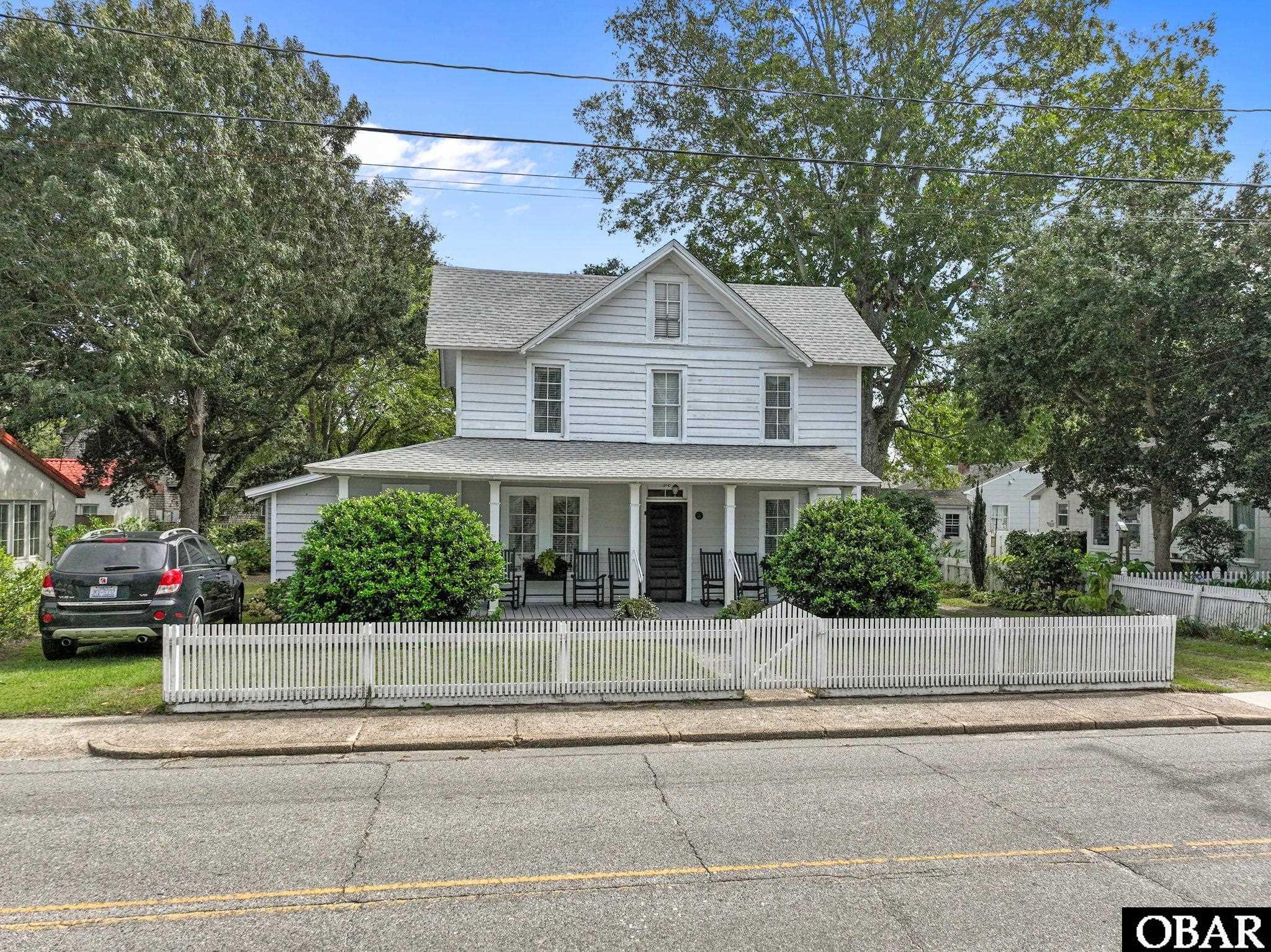 318 Sir Walter Raleigh Street 