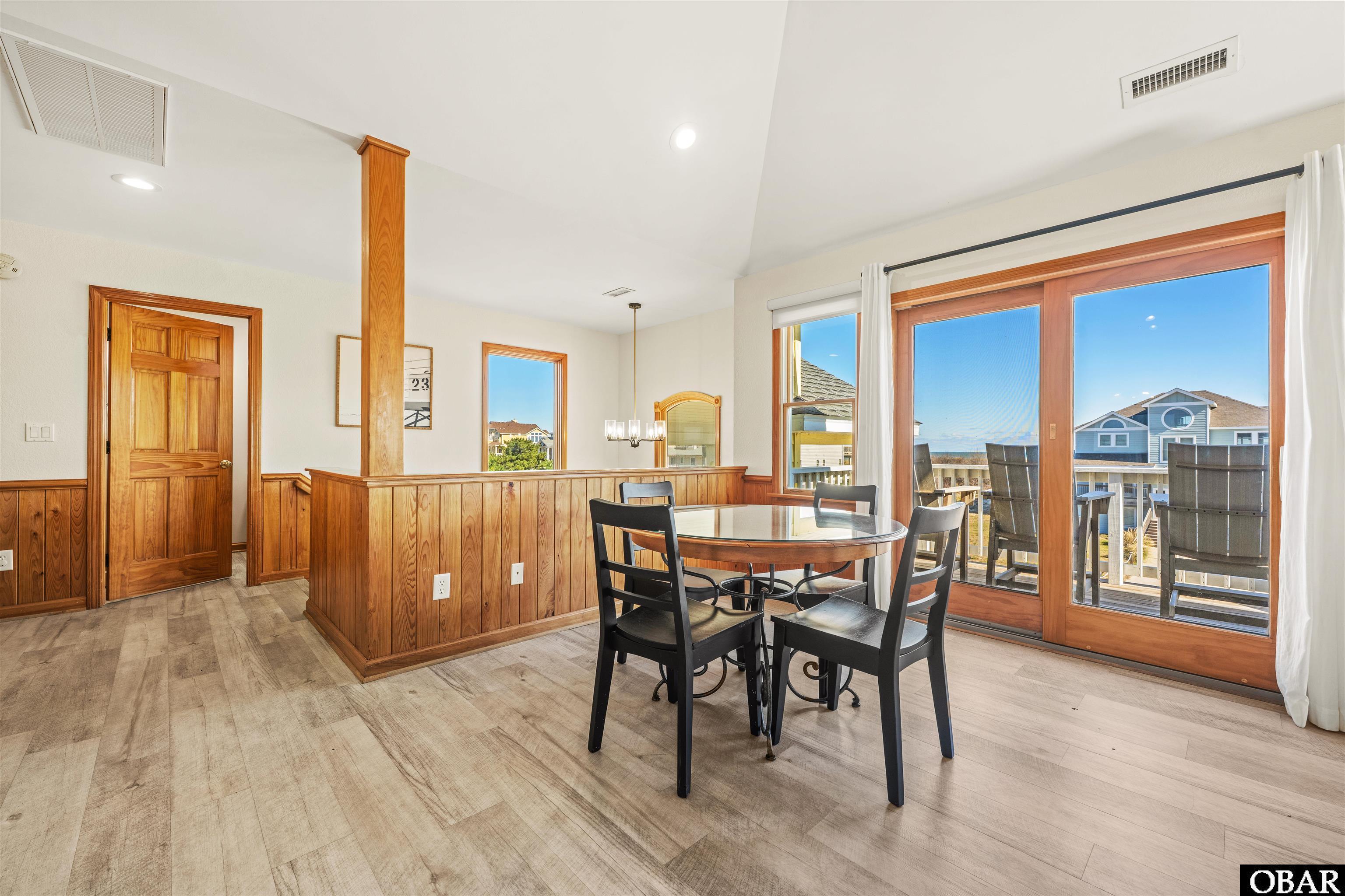 880 Lighthouse Drive 