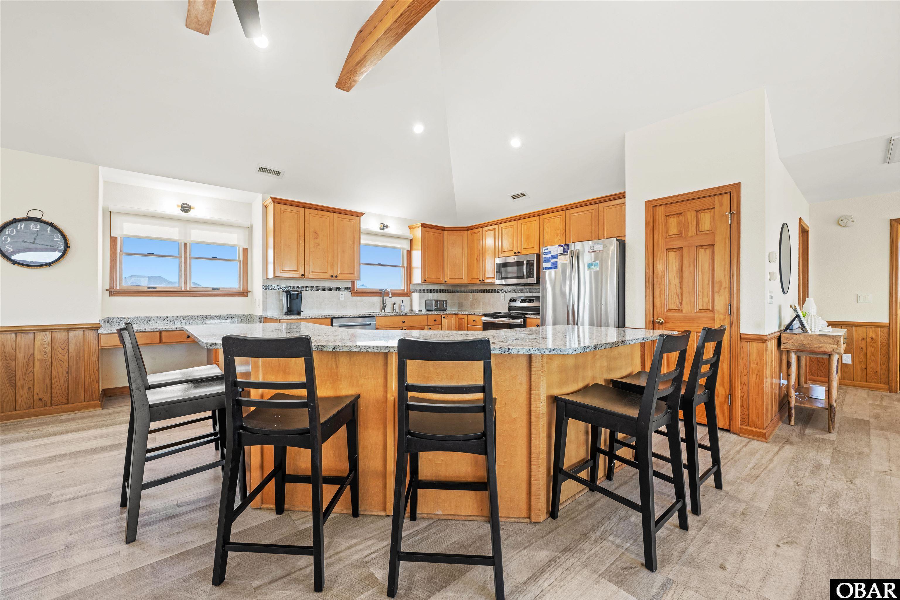 880 Lighthouse Drive 