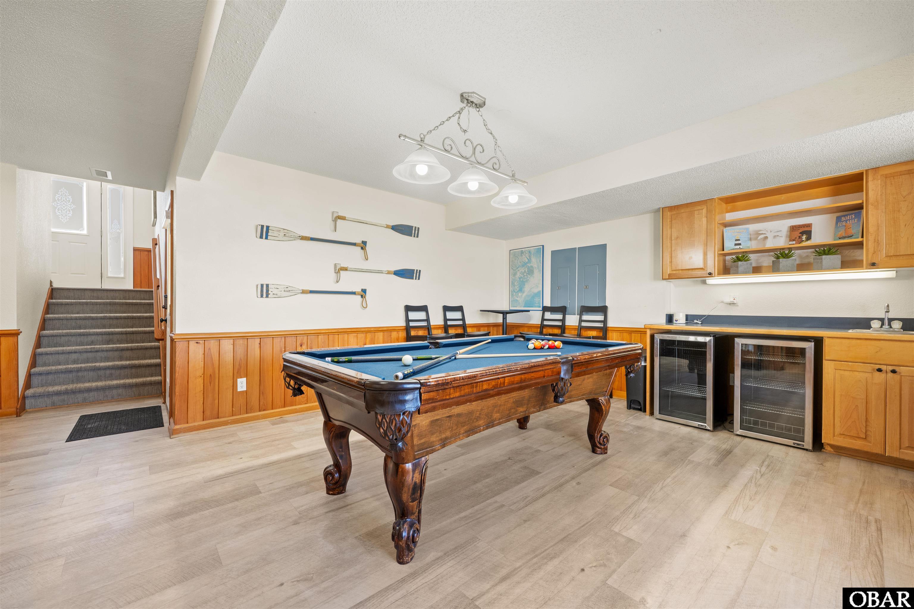 880 Lighthouse Drive 