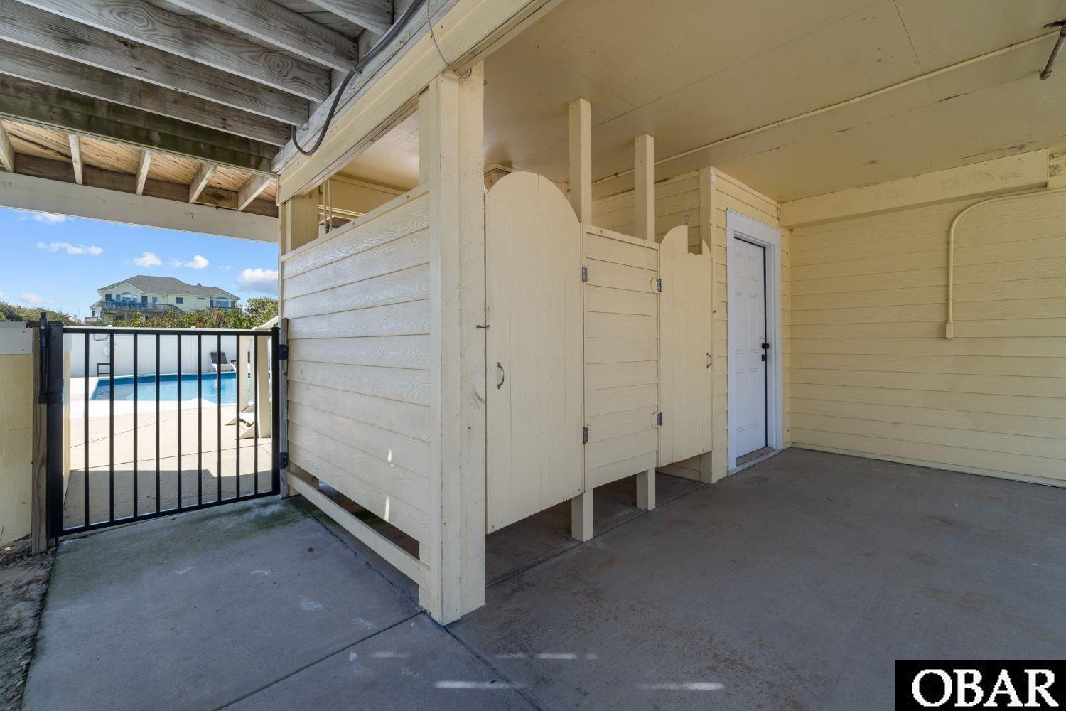 880 Lighthouse Drive 