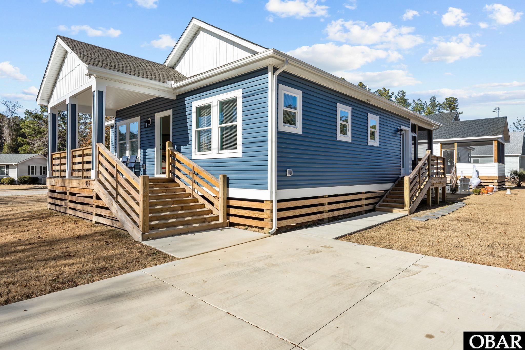 907 Amanda Street, Manteo Photo