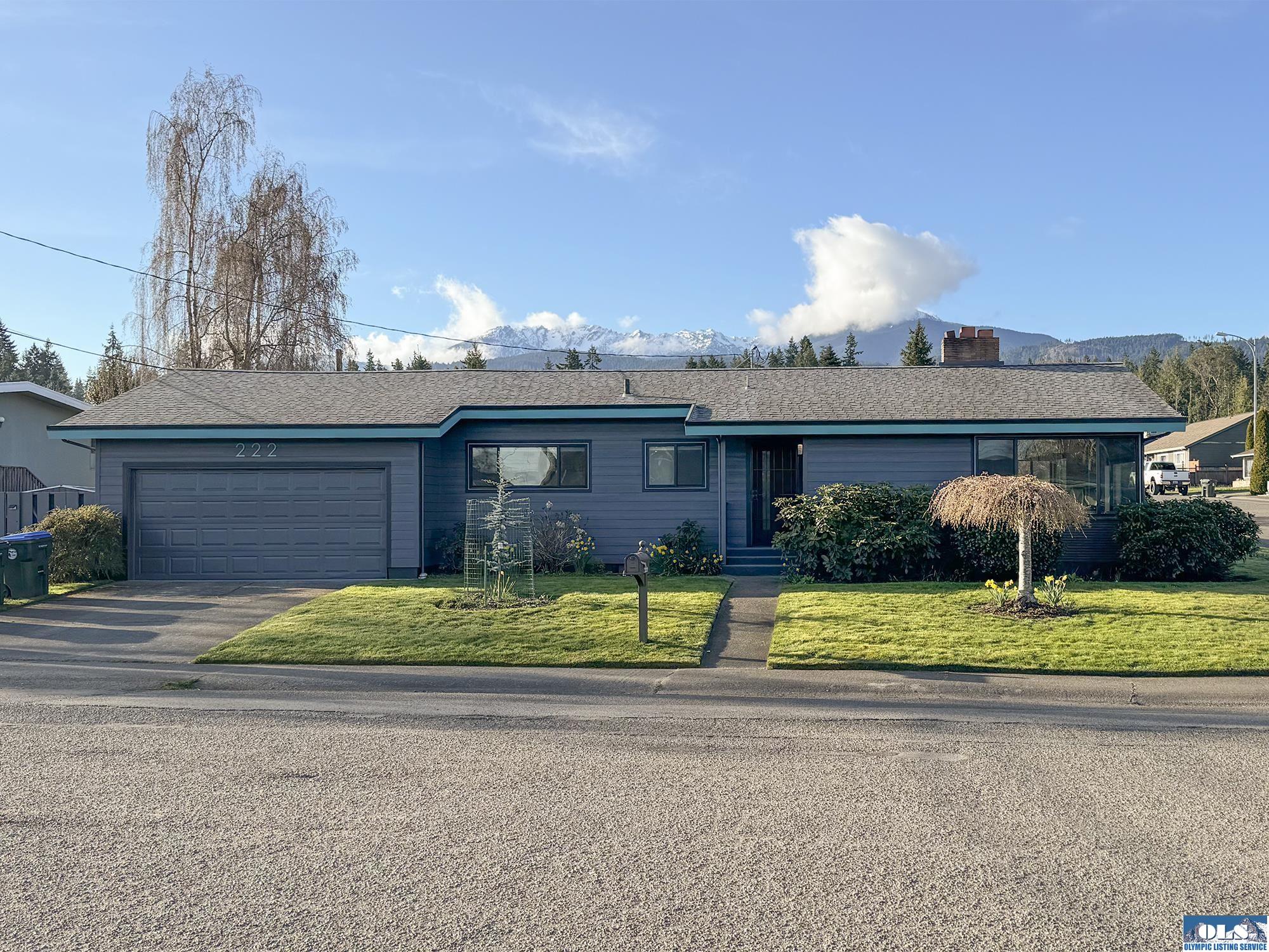 222 Forest Ave, Port Angeles, WA 98362