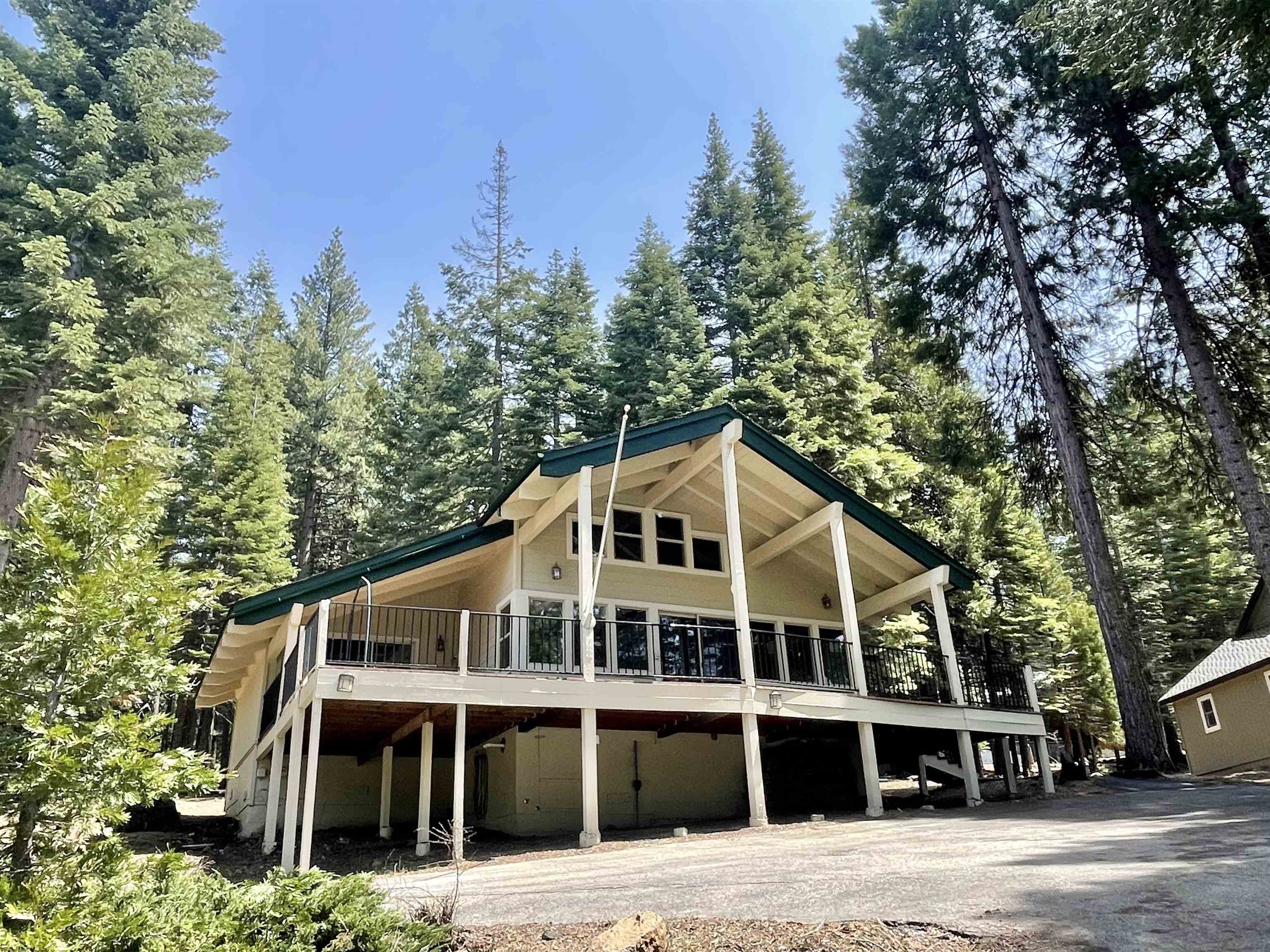 700 W Mountain Ridge Road Lake Almanor, California 96137 20230301
