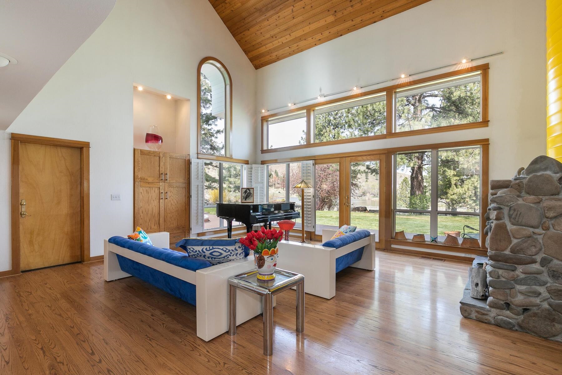 230 Green Gulch Road Chilcoot, California 96105 20230330 Lassen County Real Estate