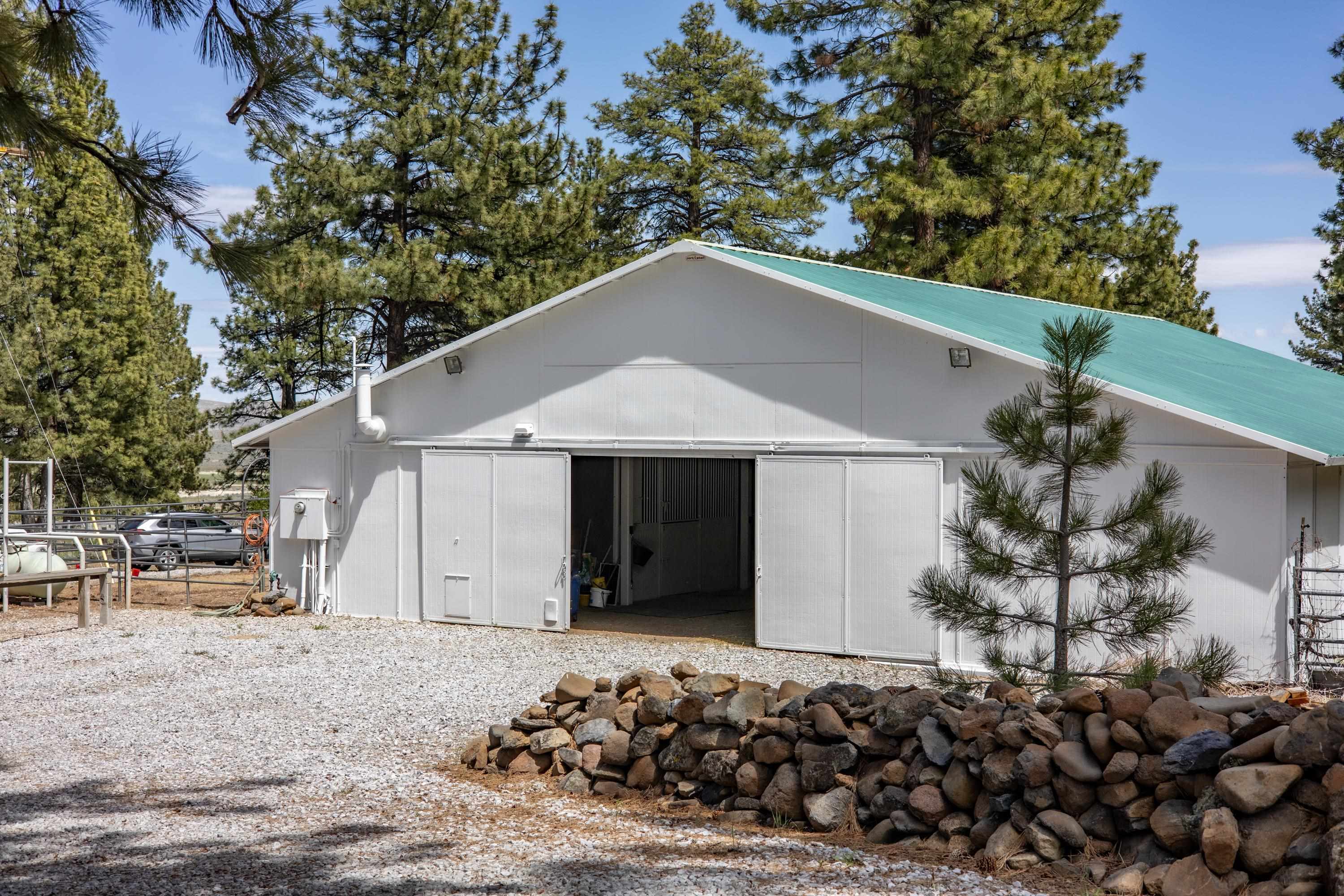 230 Green Gulch Road Chilcoot, California 96105 20230330 Plumas County Real Estate