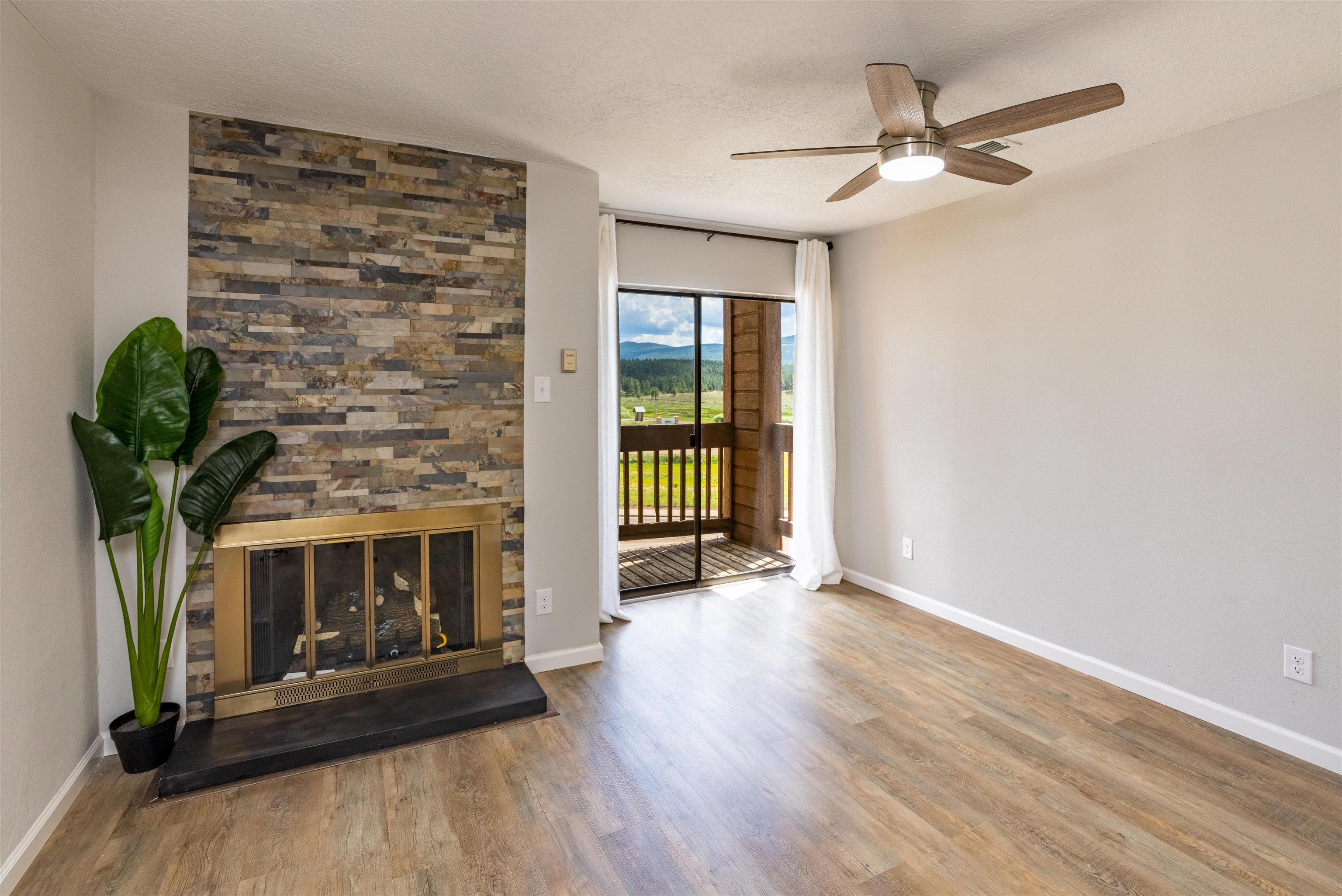10 Valley 302, Angel Fire, NM 87710