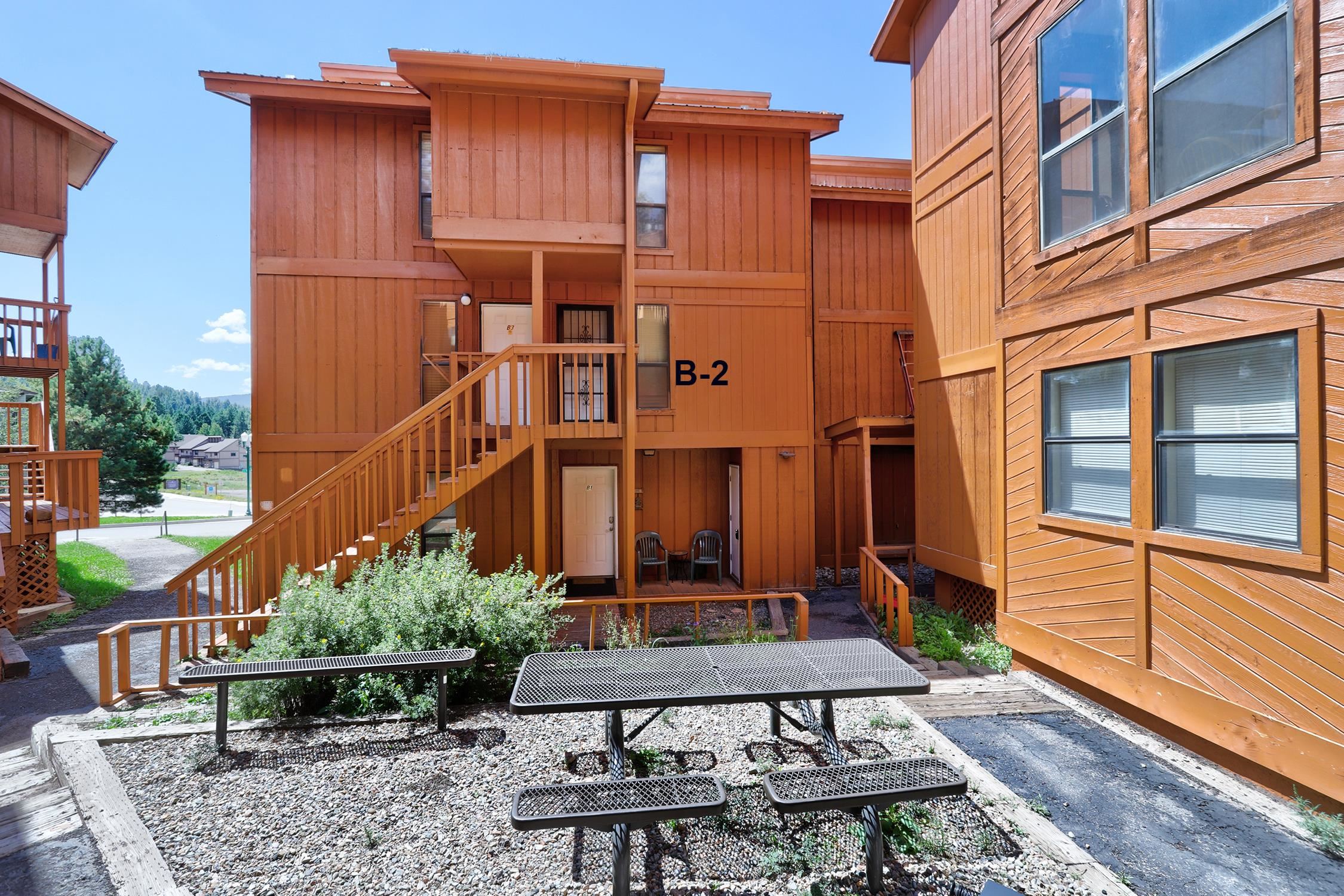 37 Vail Ave, Angel Fire, NM 87710