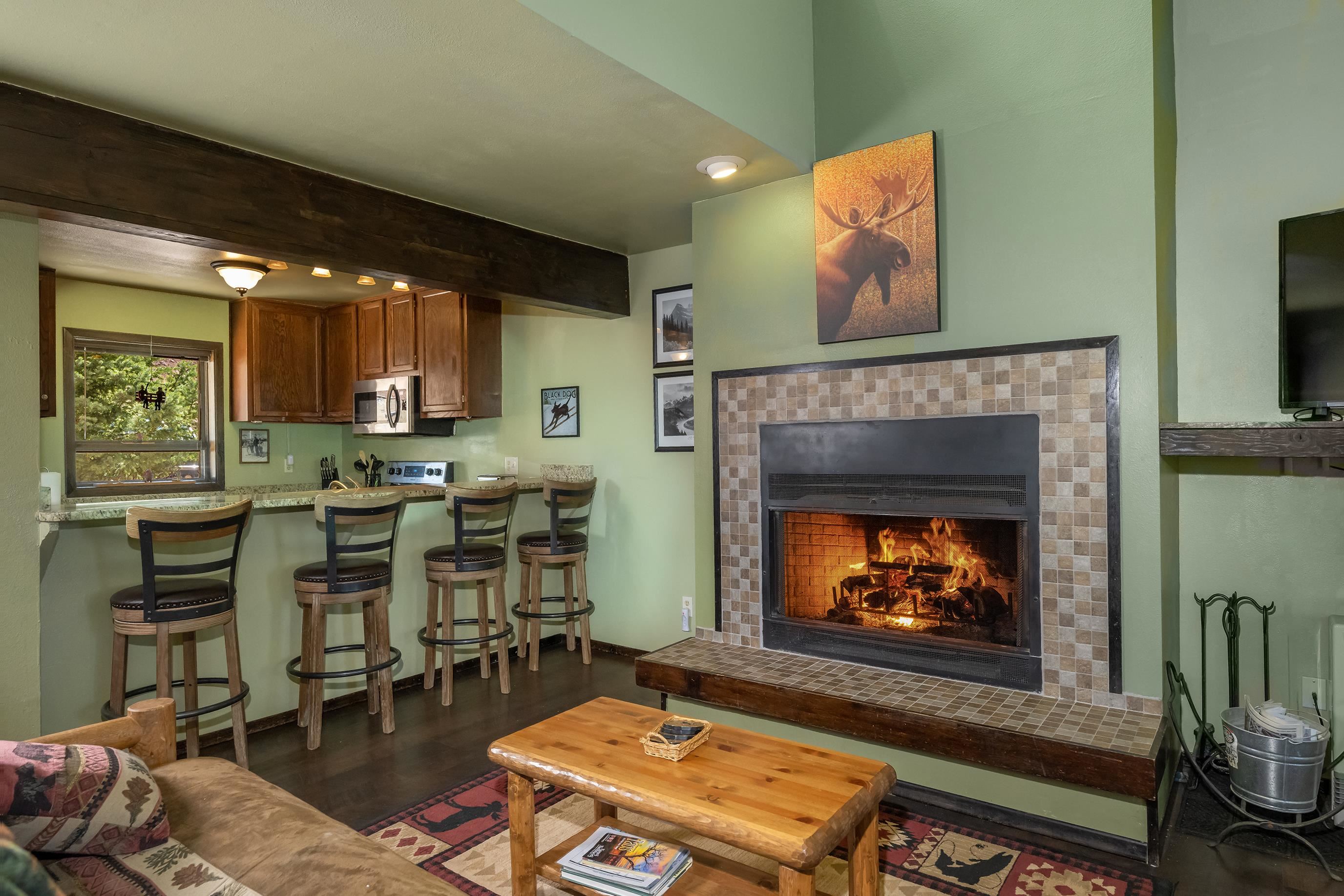 65 Vail Ave, Angel Fire, NM 87710
