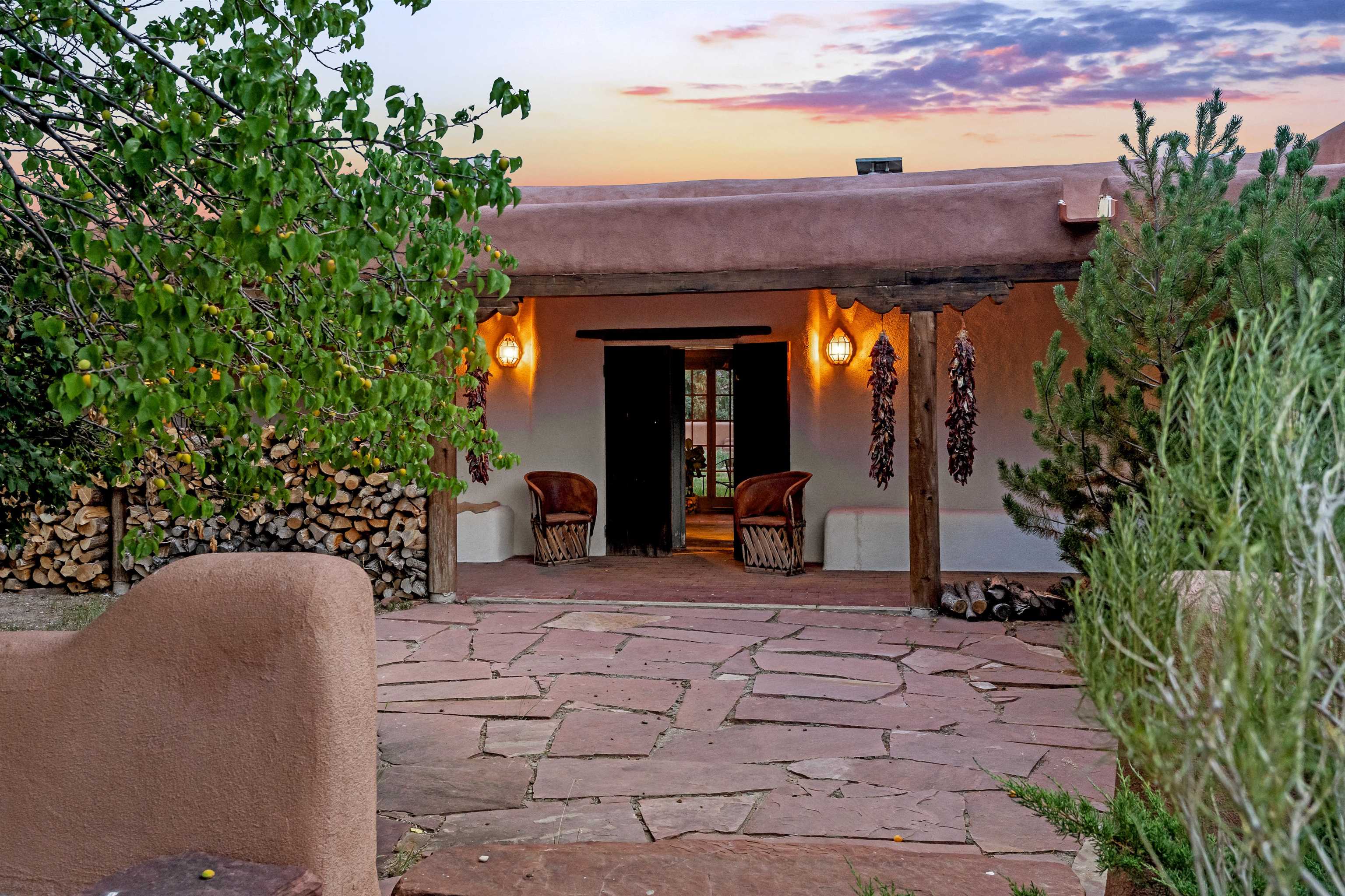 Taos Real Estate, MLS 113758