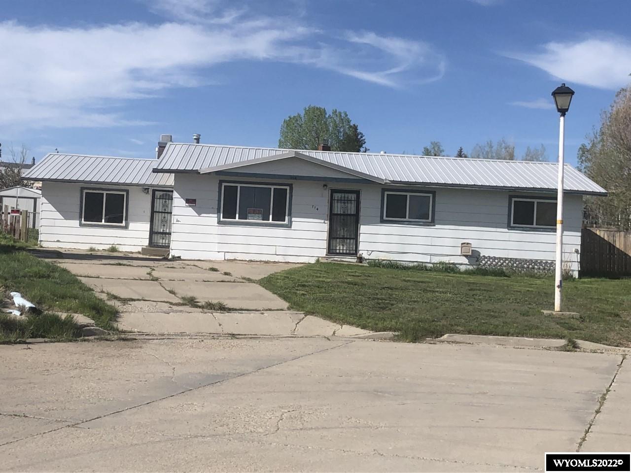 114 Mountain View Court, Hanna, WY 82327