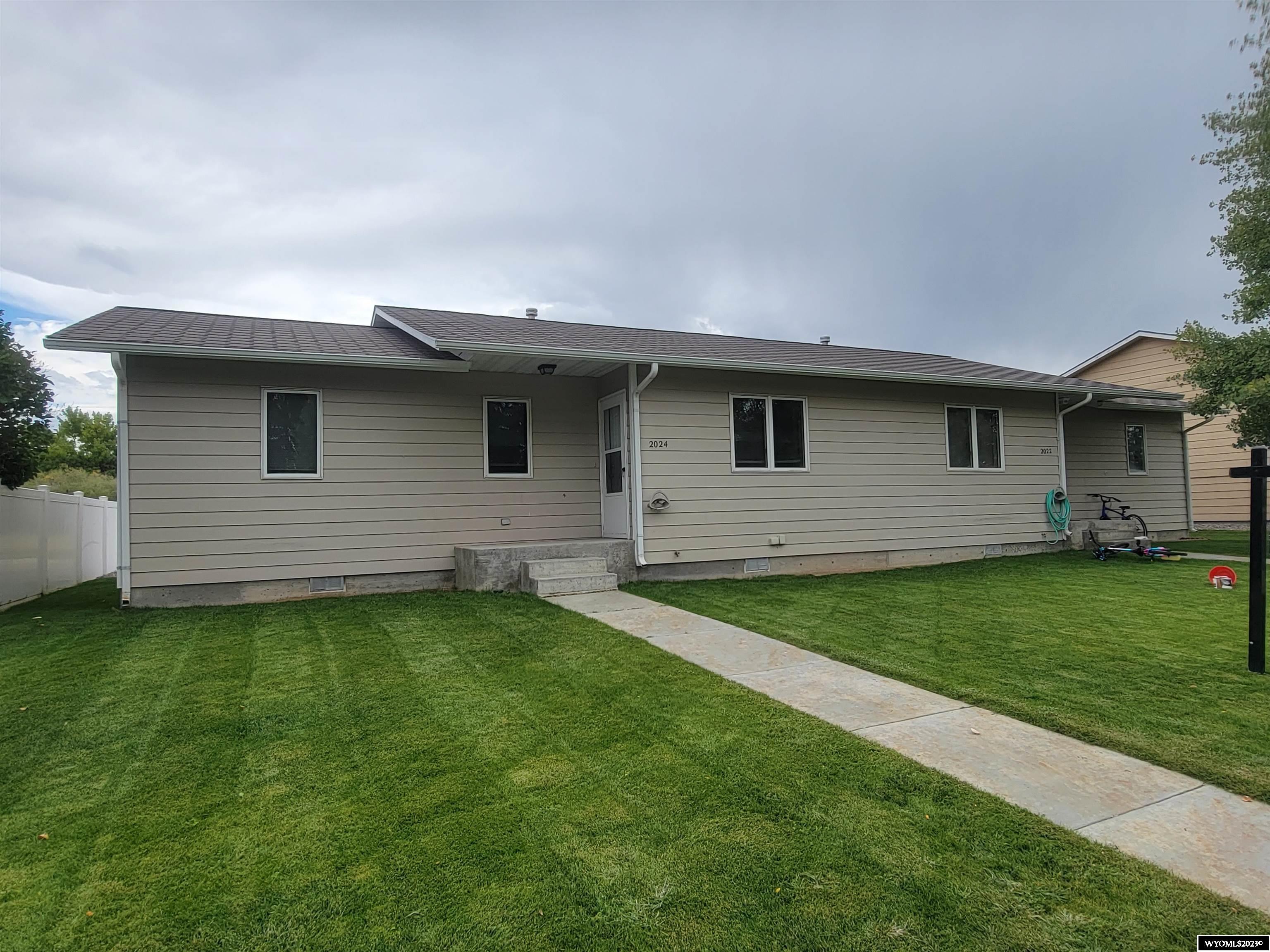 Great 3 bedroom 1 1/2 bath duplex. Rent is currently $700.00 per unit per month with renter responsible for Gas & Electric.  Seller is currently paying for City of Worland Utilities which include water & trash.  Only 2022 is rented at this time.